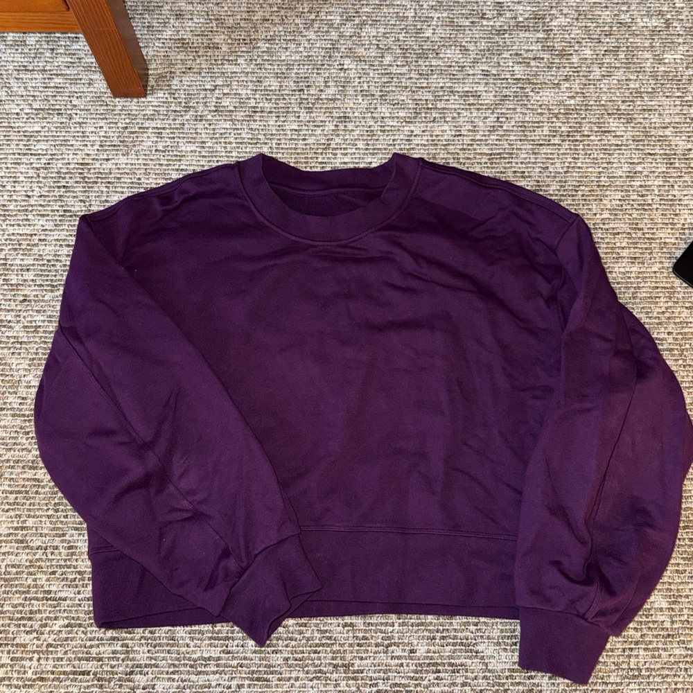LULULEMON CROPPED CREWNECK